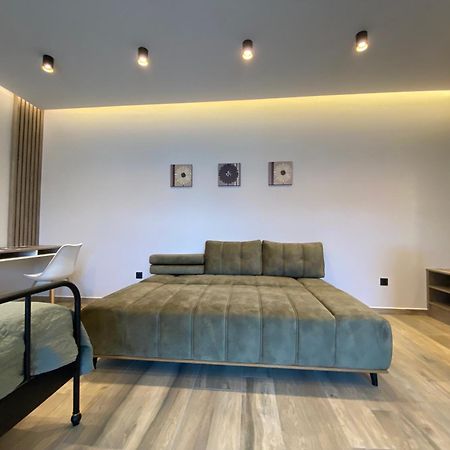 T27 Apartments Free Parking Ingyenes Zart Parkolo Győr Exterior foto